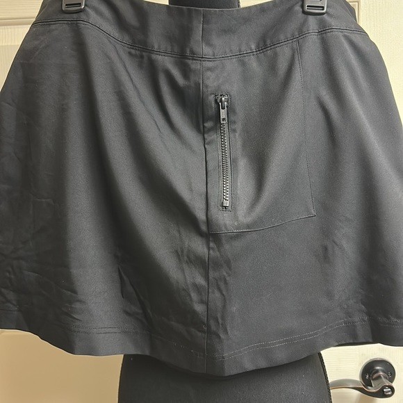 FILA Sport Golf Black Skort with shorts, Size 14, 100% Polyester. ECU - Picture 3 of 11